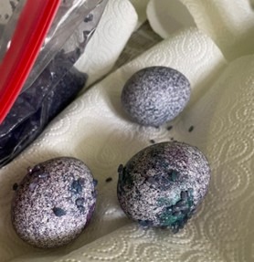 Eierfärben mit der AWG